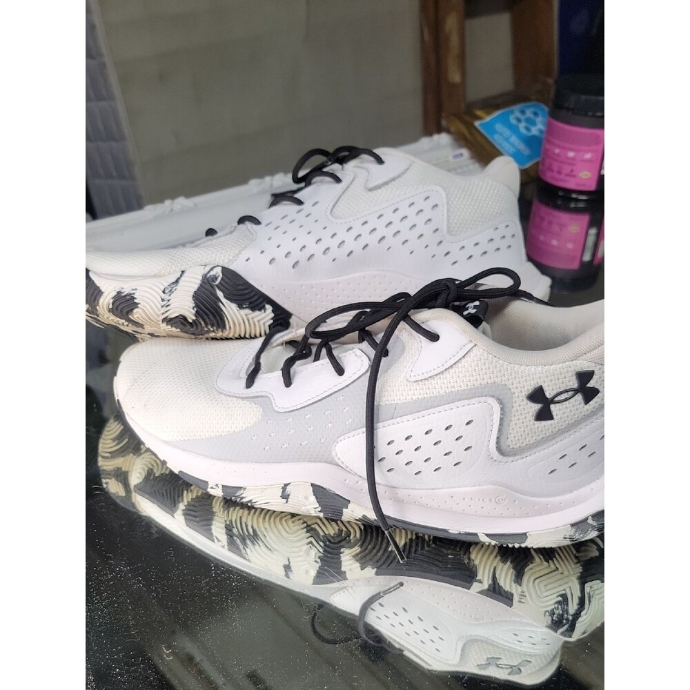 Mens 12 Under Armour Men's UA Jet '23 Basketball Sneakers white / black MINT